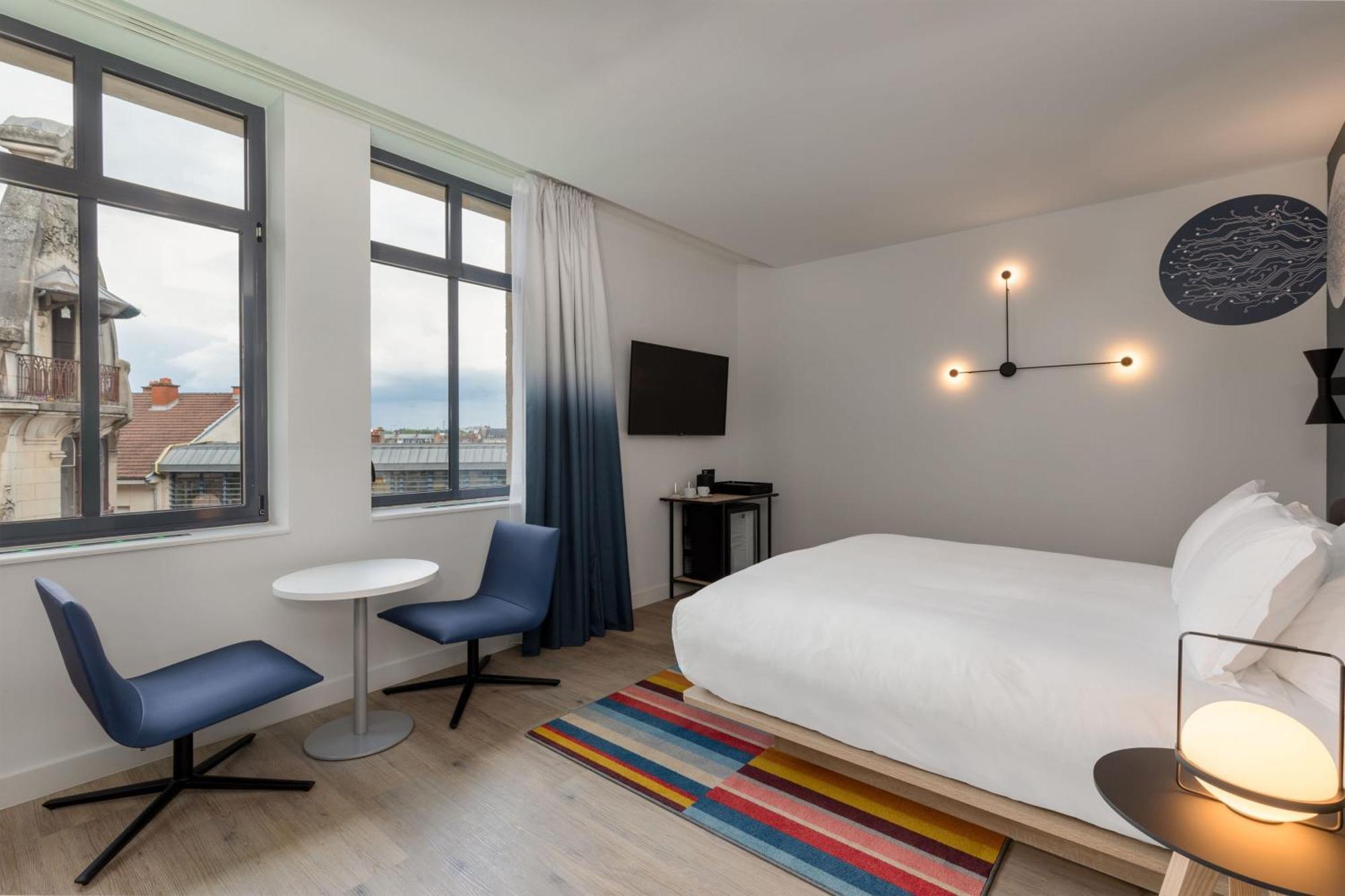 Aloft Hotel Dijon By Marriott Bagian luar foto