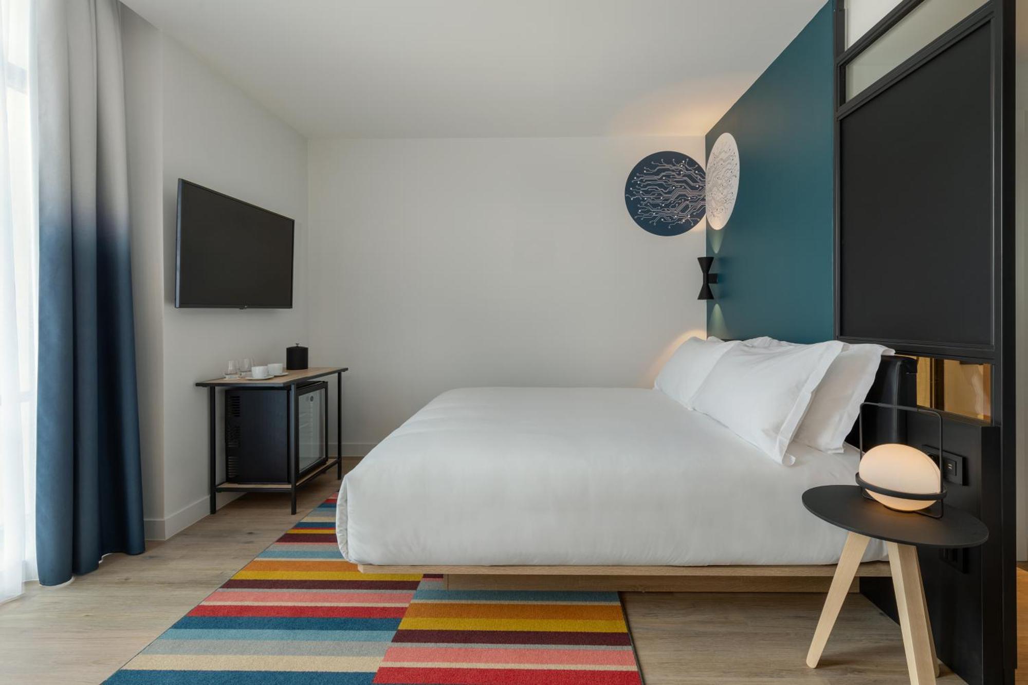 Aloft Hotel Dijon By Marriott Bagian luar foto