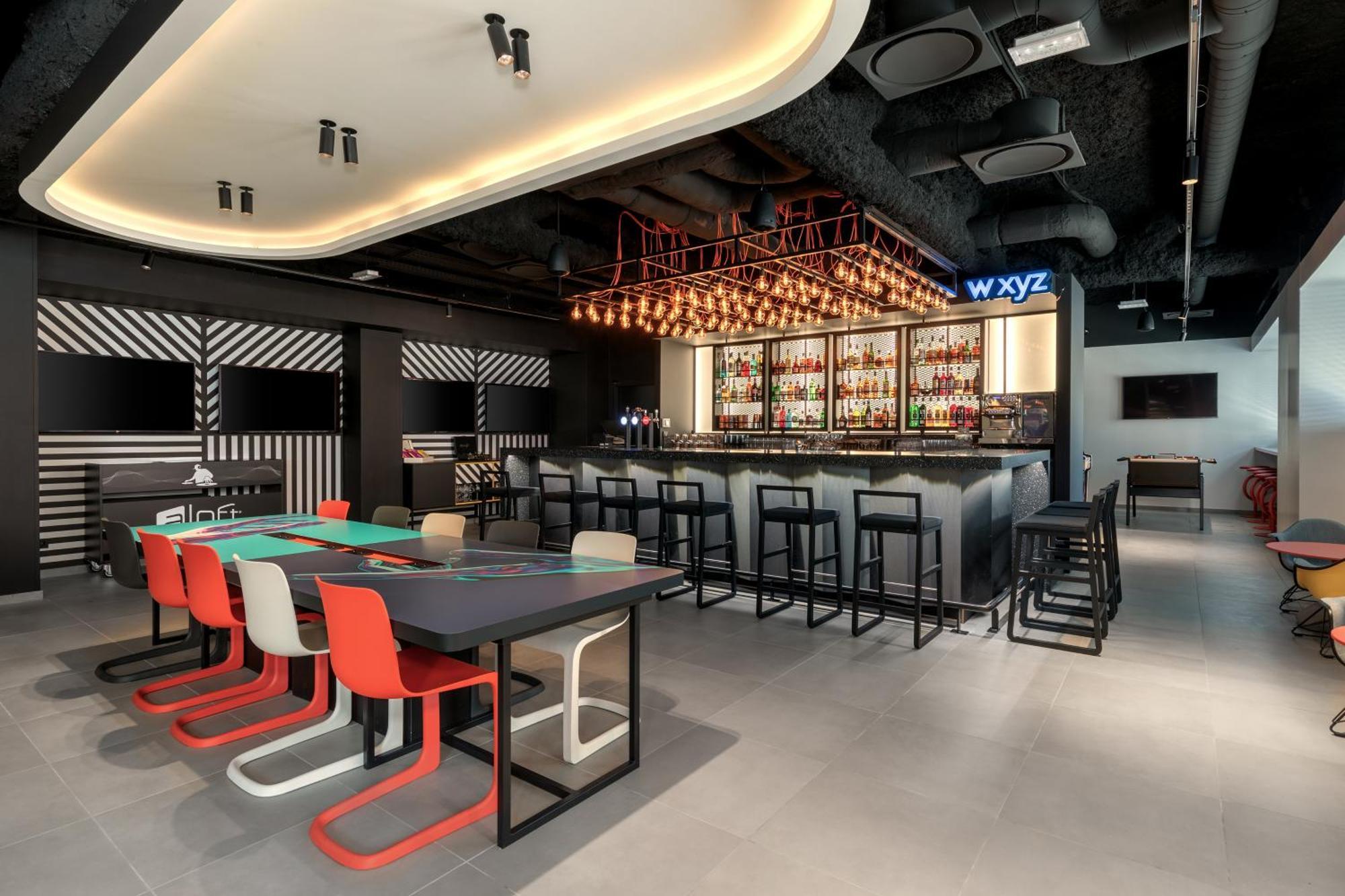 Aloft Hotel Dijon By Marriott Bagian luar foto