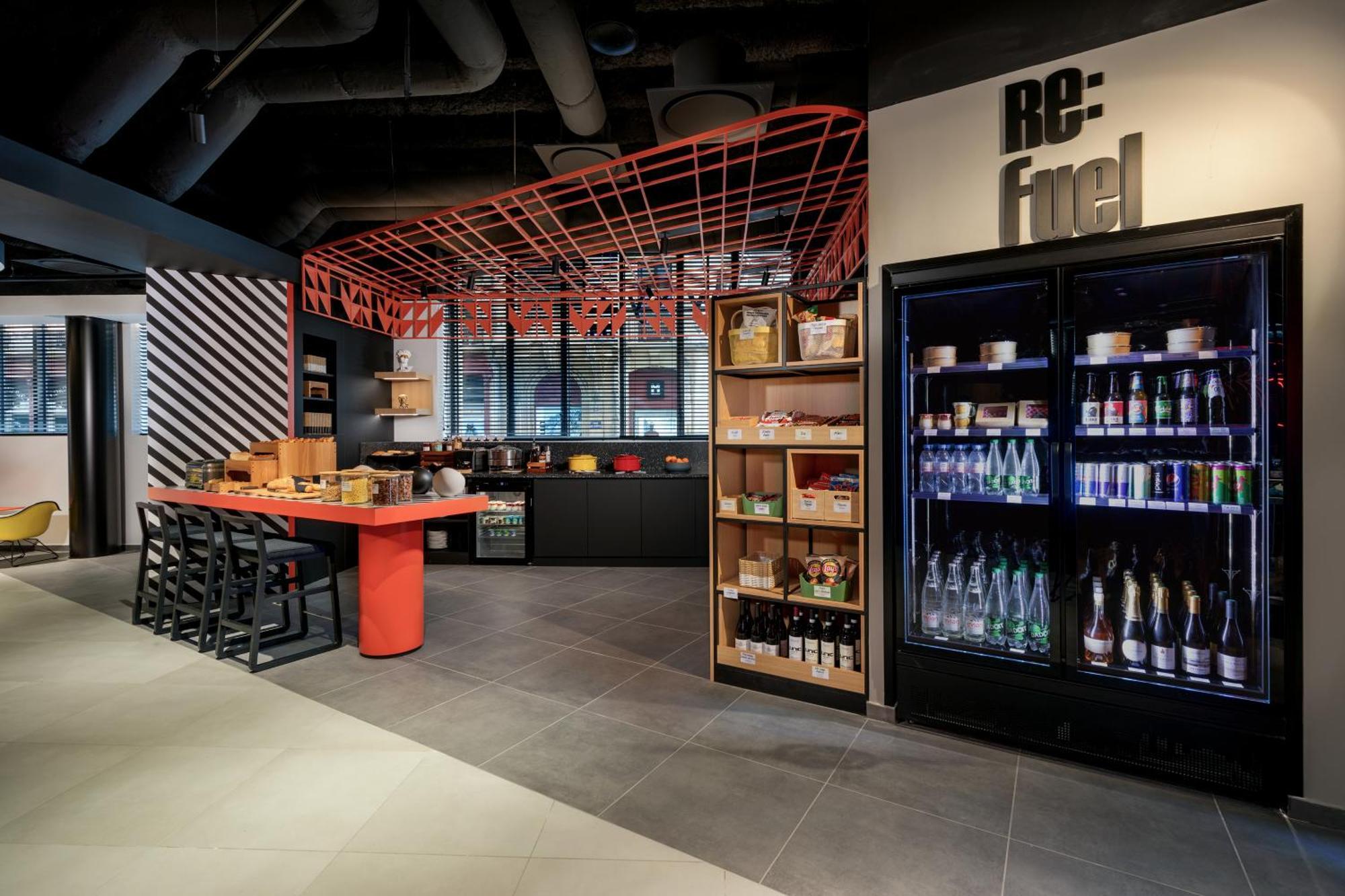 Aloft Hotel Dijon By Marriott Bagian luar foto