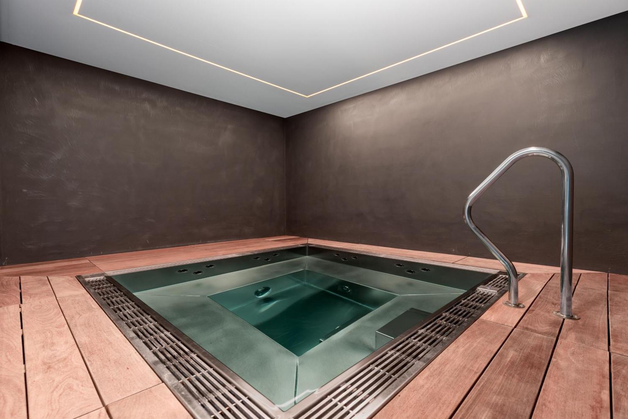 Aloft Hotel Dijon By Marriott Bagian luar foto