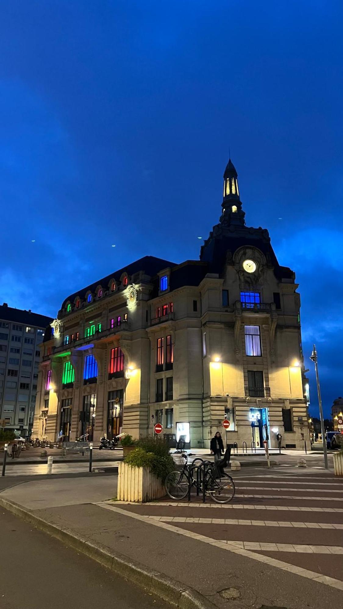 Aloft Hotel Dijon By Marriott Bagian luar foto
